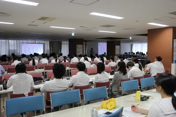 060712 高２学年集会 (2).JPG